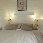 Houseboat Rosie *