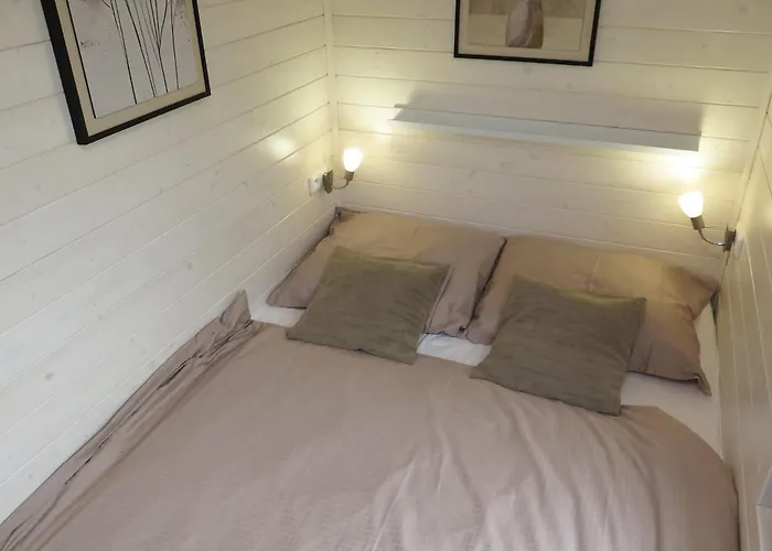 Houseboat Rosie Ботель